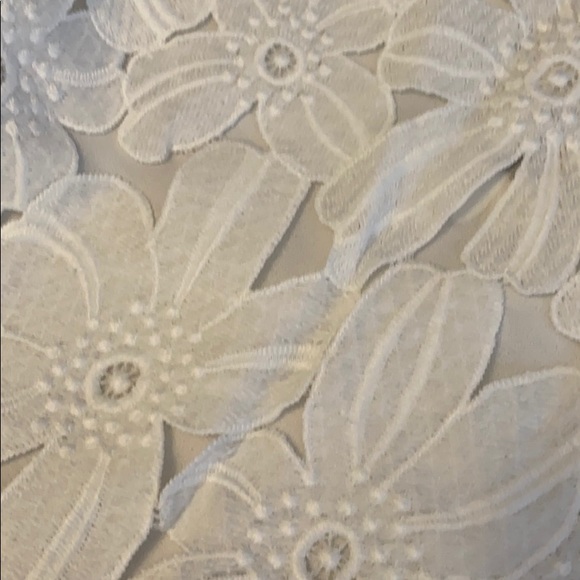 White Floral Appliqué Top - Picture 7 of 7